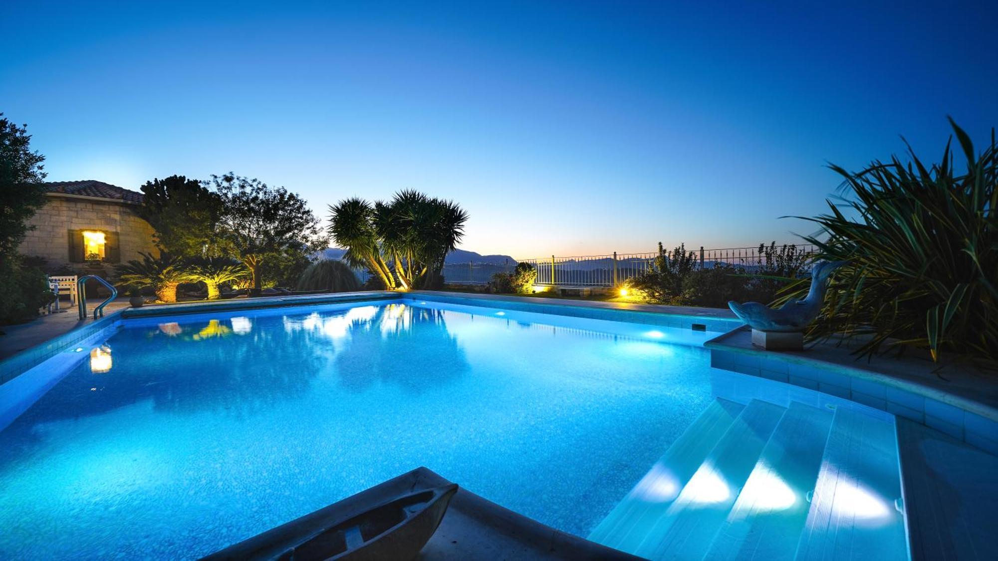 Luxury Villa Allure Dhafnes Εξωτερικό φωτογραφία